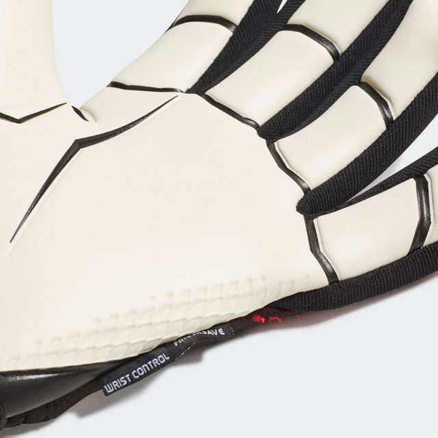 Adidas Predator Pro Goalkeeper Gloves SOCCER.COM